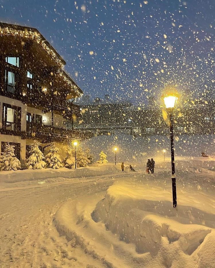 lapa lapa yağan kar ve yürümek