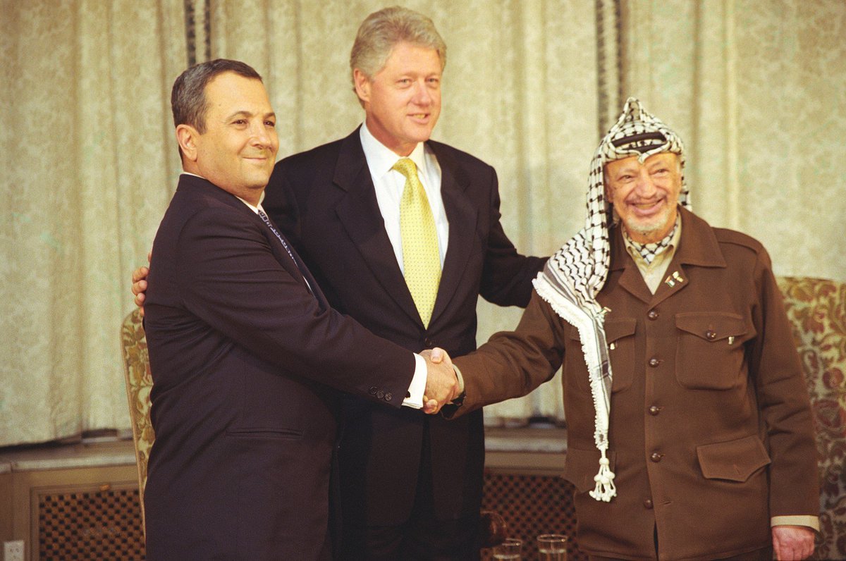 TheMossadIL's tweet image. &quot;If you walk away from these once in a lifetime peace opportunities, you can’t complain 25 years later.&quot;

- @BillClinton to Yasser Arafat in 2000 after he walked away from a deal that would have given the Palestinians all of Gaza, a capital in the Eastern part of Jerusalem 96% of…