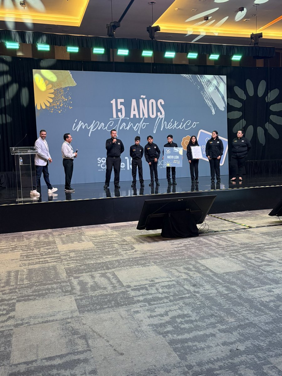 Equipo Transformándonos para transformar de Cadereyta, Nuevo León 
entrevistados por de Rogelio Lozano 🚚<a href="/ThelsaMobility/">Thelsa</a>