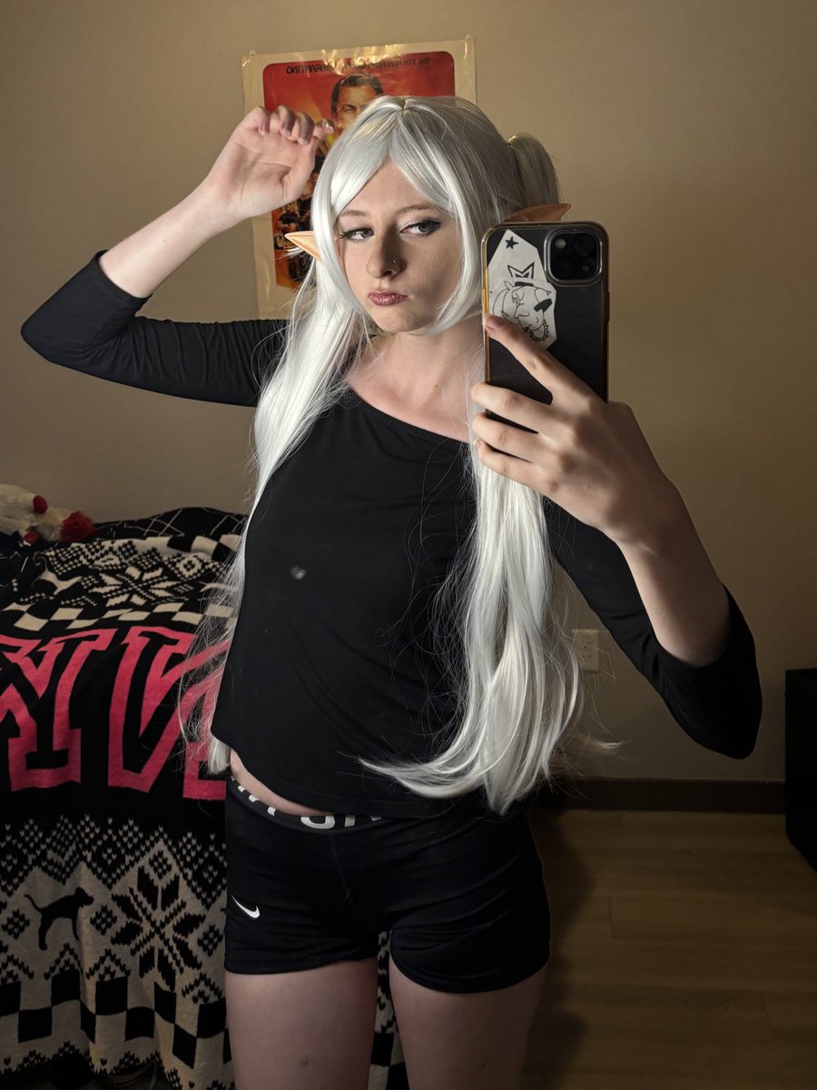 Happy weekend from casual frieren