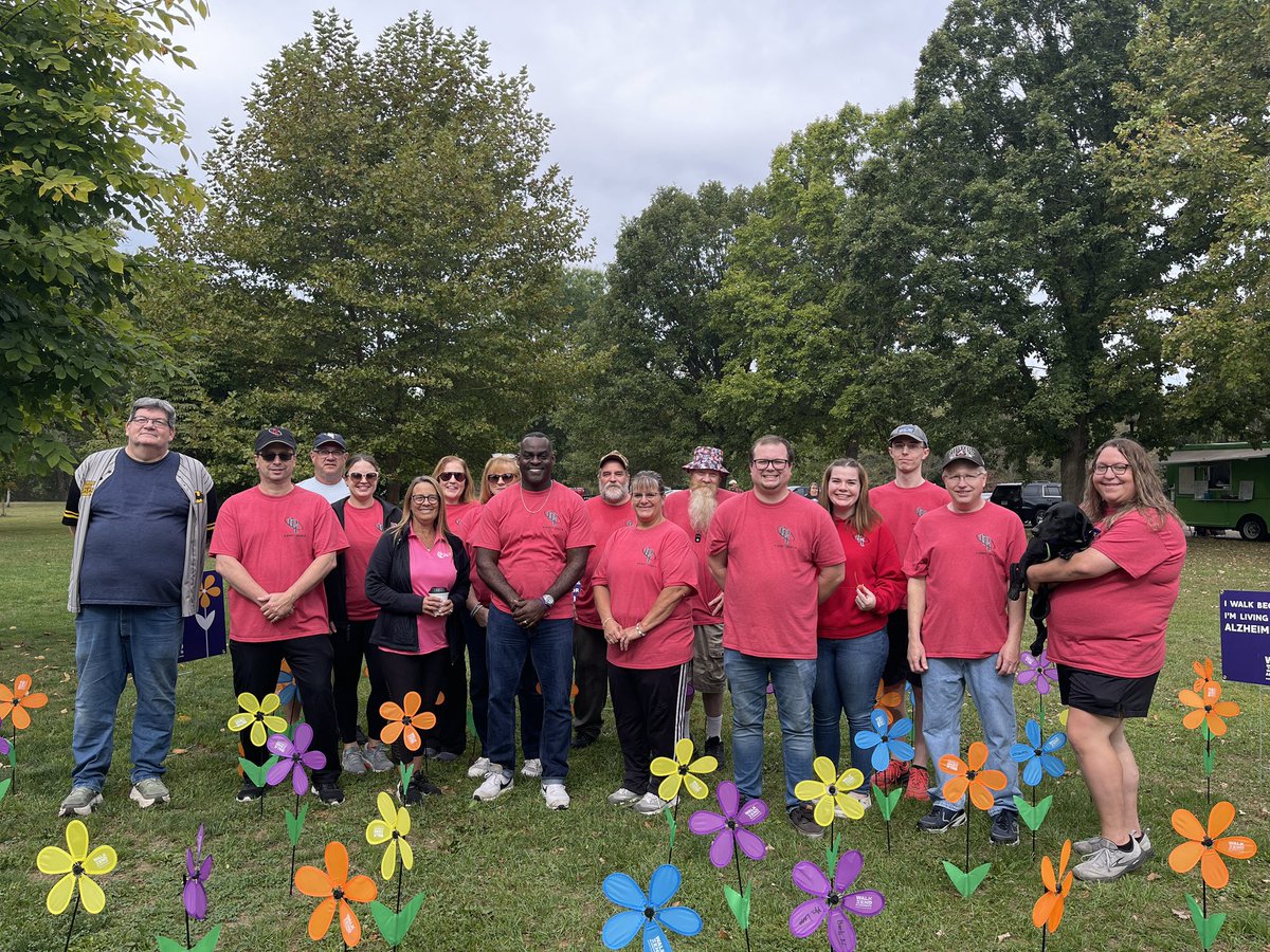 TargetedPet's tweet photo. The Targeted Pet Treats Team at the #walktoendalz #ENDALZ Another successful event. https://t.co/VXgk2hM1jq