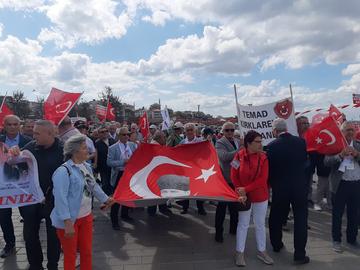 Kadıköy burada: teşekkürler tüm katılım sağlayan dava arkadaşlarıma