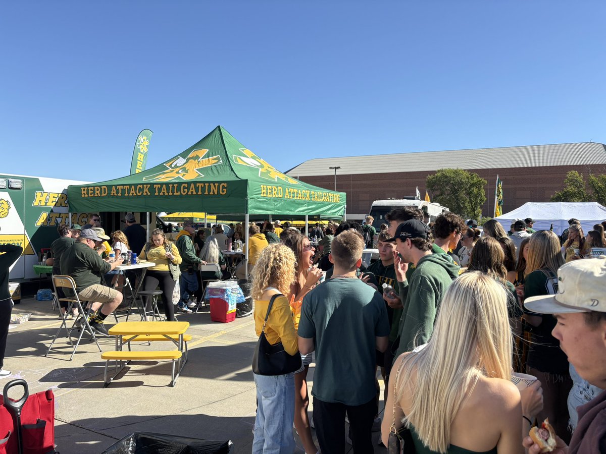 HerdAttackTailgating tweet media