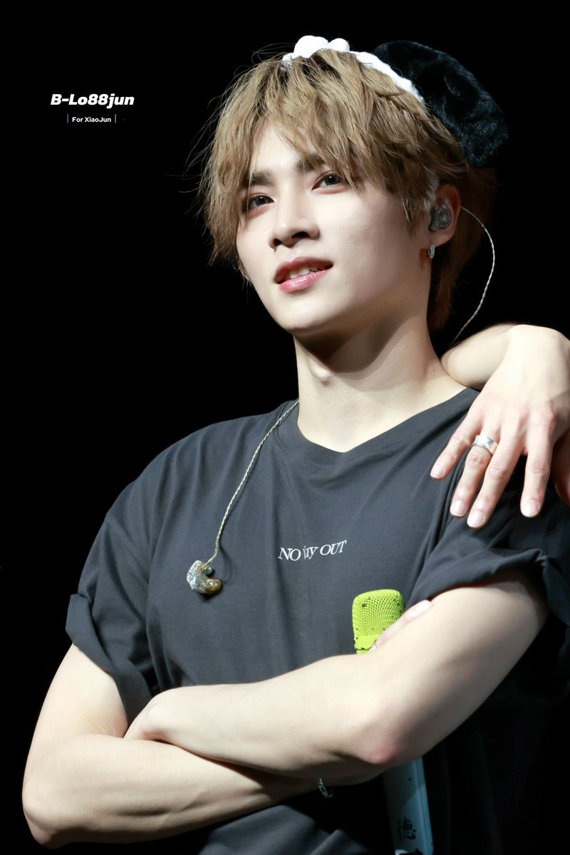 B-Lo88jun tweet media