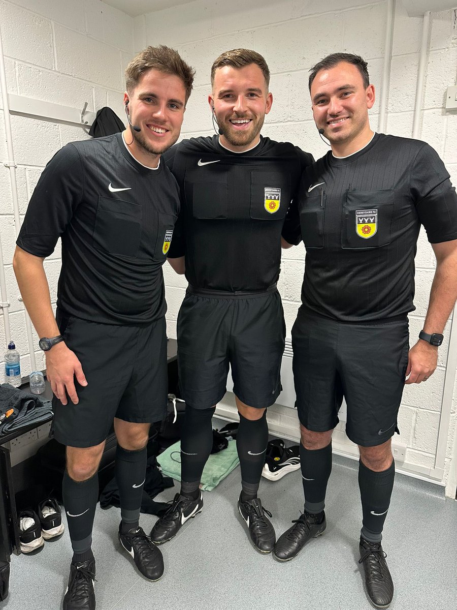 ErewashValleyRS's tweet image. A star-studded EVRS lineup in the FA Cup Third Round Qualifying today! 👏🏽

In front of over 2000 spectators, Harry Jones, Tom Viles and Reece Davies made Erewash Valley Referees Society and Derbyshire County FA proud!

Where were you today?⚽️

#refereeing #EVRS #referee