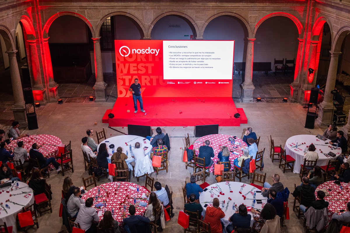 Trayectorias y aprendizajes de <a href="/jemonleon/">jesus monleon</a> con GoTrendier Mx y Chicfy. Última charla de lujo de #nosday25.