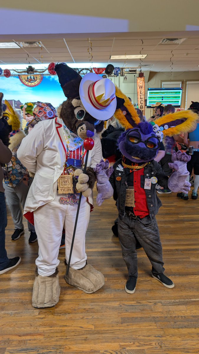 tyedyecabbit's tweet image. Finally after years of us talking we finally got a picture together while we are both in suit!!!!!! Thanks @trackminderart for letting me take a picture with you