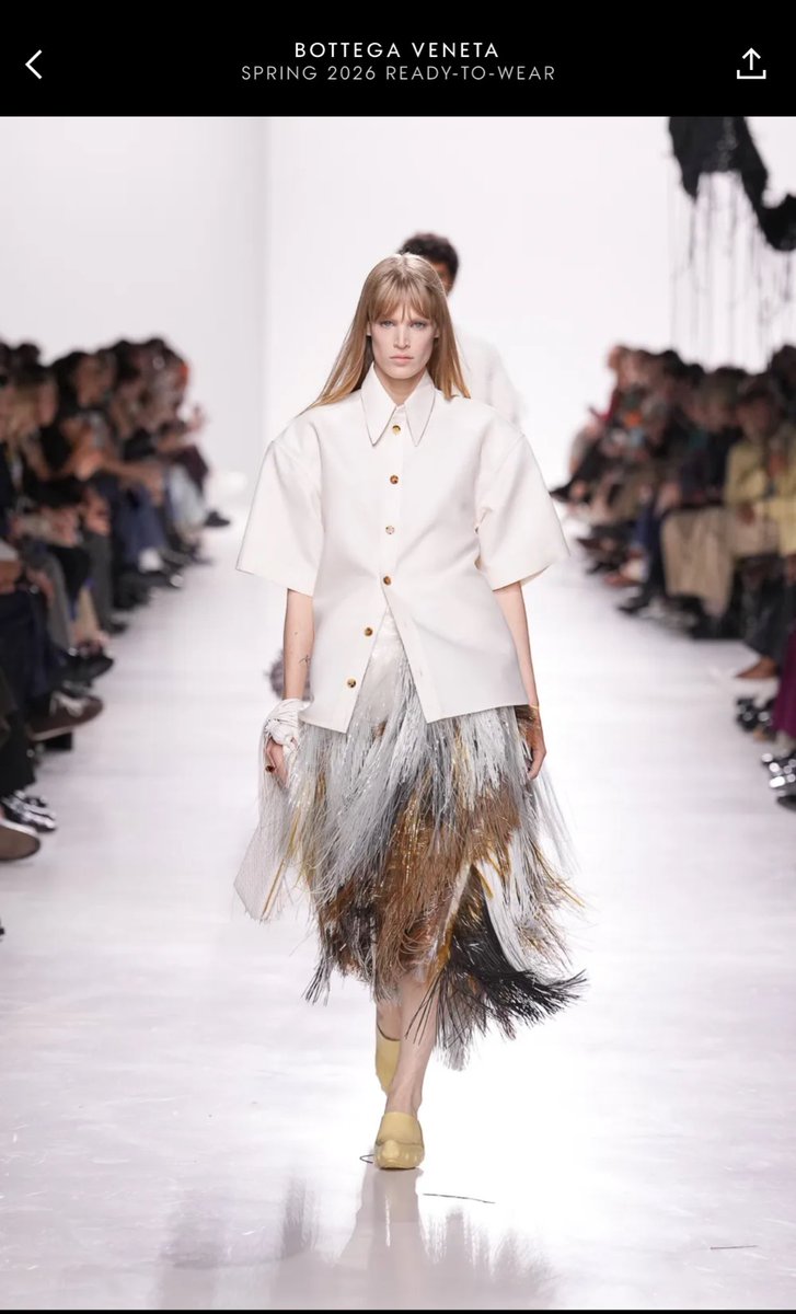 The styling here is tastyyyyy. The sharply tailored blazer and blunt yet sleek button-down paired with flowy, voluminous skirts are so delectable.