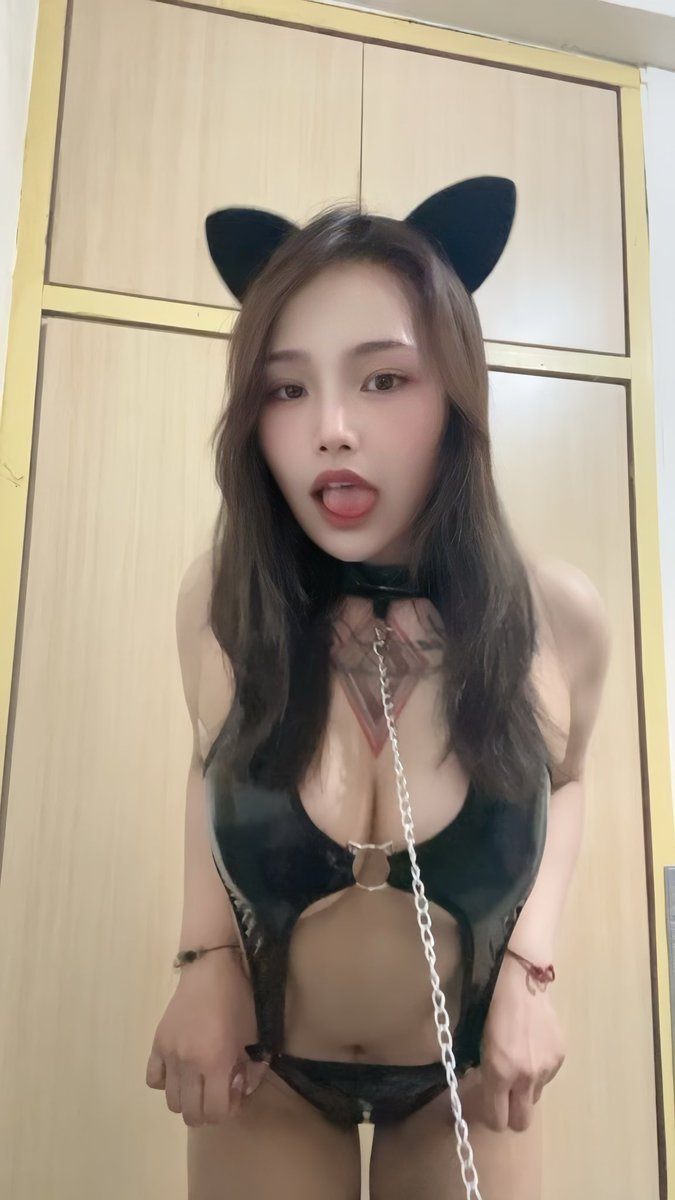其實我真的好喜歡這套喔…
一直都沒機會拍

長髮還是短髮好看啊🥹
#比基尼 #小母狗 https://t.co/H4jPVWhyzu