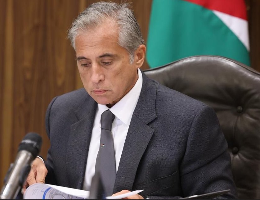 هل الرئيس بصورة ما جرى في وزارة الاستثمار ☞ wp.me/pahOmi-54ho