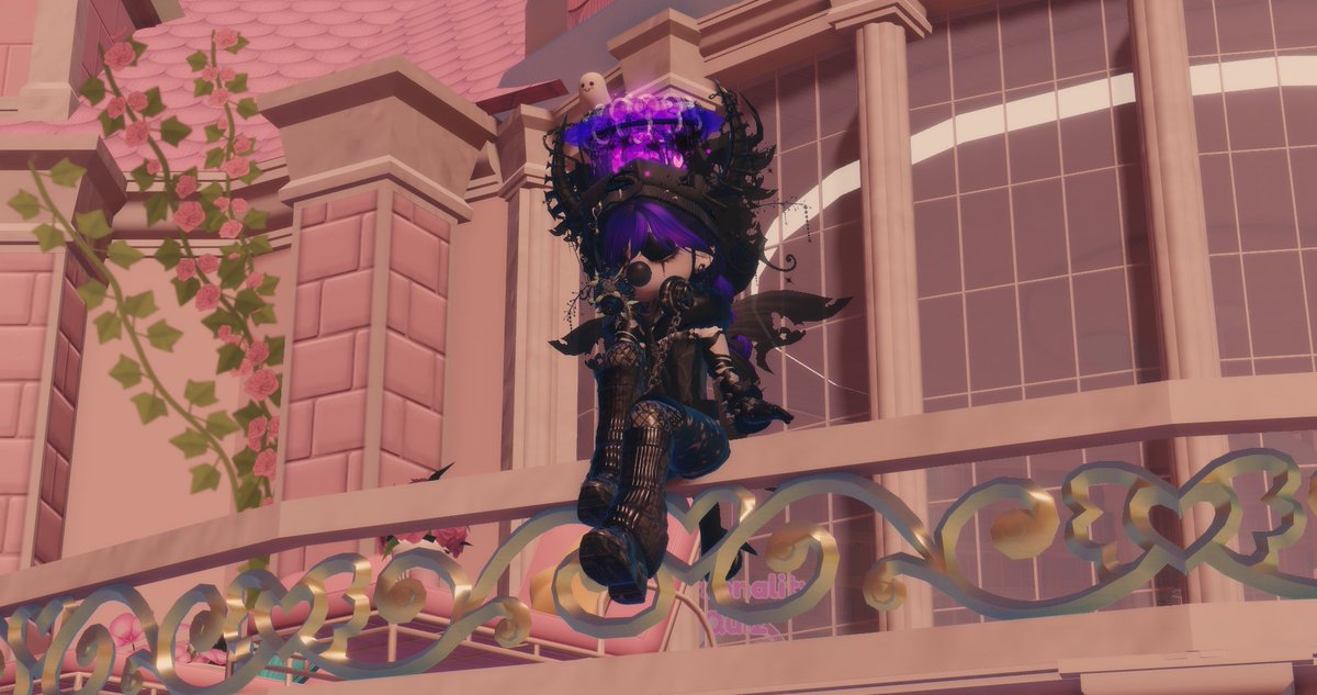 || Gothilique || ⛓️🖤 || tweet media