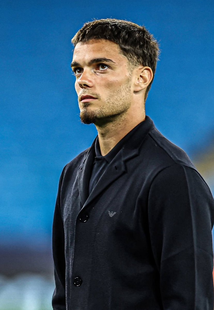 greenwoodiano's tweet image. O terremoto è o volere di Dio, fa bene alla terra. E’ comme quannn ‘na persona sta male e accumula, accumula. Finchè o s liber e sfog o more. Perciò il terremoto è na cosa bona