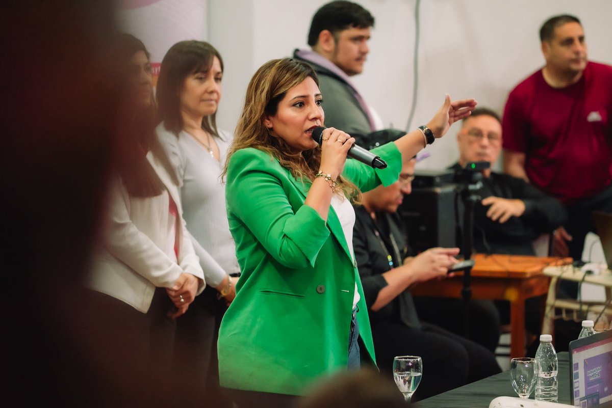 Docentes en La Rioja siguen capacitándose en perspectiva de género y en la protección de los derechos de los niños/as. Mientras el Gob Nacional multiplica el odio, acá en La Rioja seguimos defendiendo el derecho a vivir una vida libre de violencias.
<a href="/GabyPedrali/">Gaby Pedrali</a> 
<a href="/Federaleslr/">Federales. Defendamos La Rioja</a>
