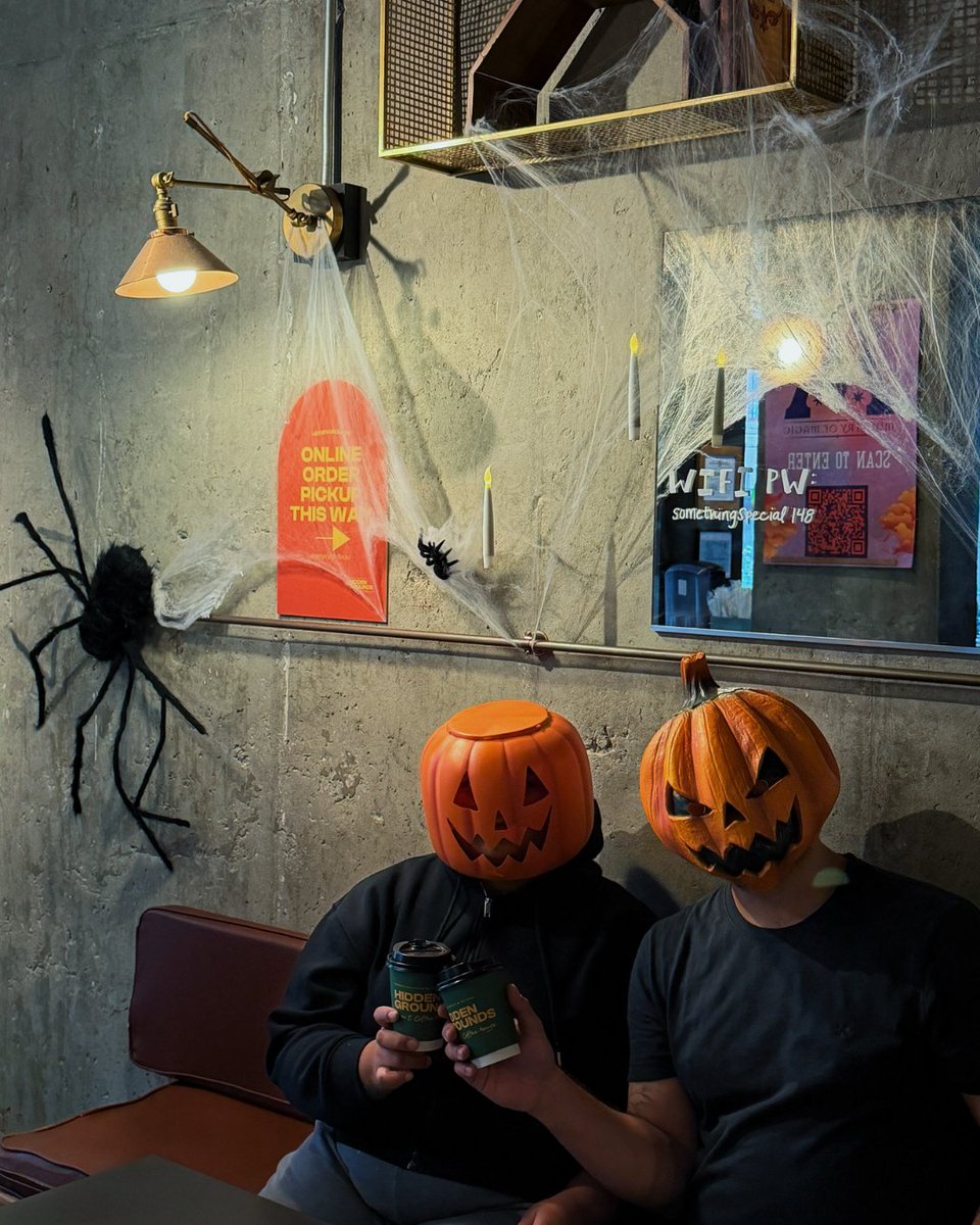 PUMPKIN PALS 🎃☕
—••—
This is us if you even care btw

Pumpkin heads, cozy cups, and the kind of silly joy that makes the season so special.
Sometimes it really is that simple.
—••—
📍36 3rd Ave, Manhattan