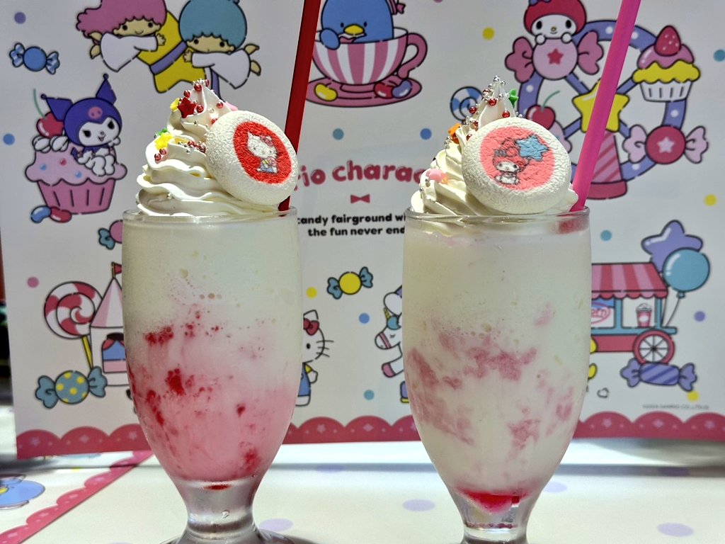 coco_1a's tweet photo. 山形のリナワールドへ🎡
サンリオ可愛すぎた🤭
たくさん乗り物のって、全部楽しかったけど、特に逆バンジーのVRは、めっちゃ怖かったけど、爆笑しまくり🤣
楽しすぎた１日でした✌️
ありがとう😊 https://t.co/bOSe7VIS0U