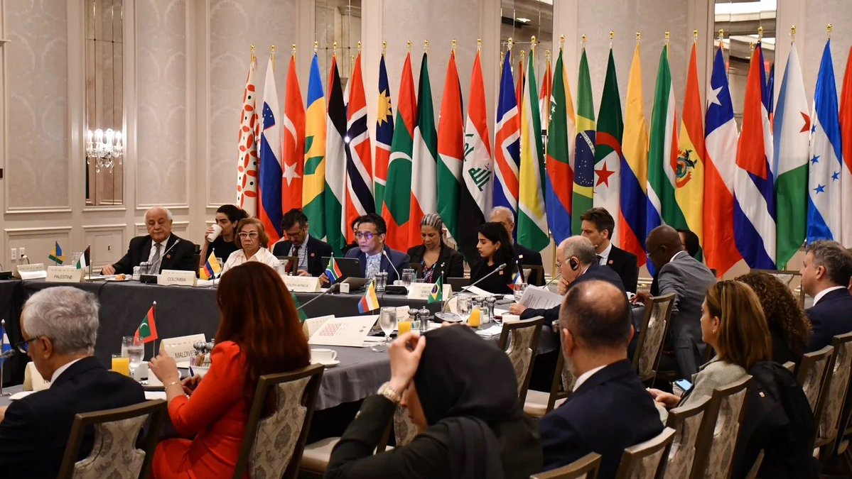 🇺🇳🇮🇱🇵🇸 FLASH | Alors que le Premier ministre israélien Benjamin Netanyahu prenait la parole à l'Assemblée générale des Nations Unies à New York vendredi, 34 États se sont réunis sous la bannière du Groupe de La Haye pour coordonner les mesures juridiques, diplomatiques et