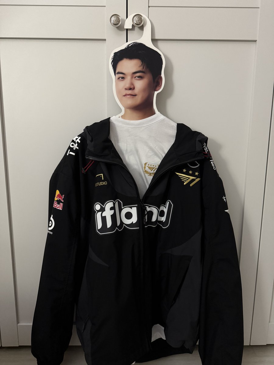 T1 구마유시 Together♥️🫶🏻

#우루샷xT1
#T1Gumayusi