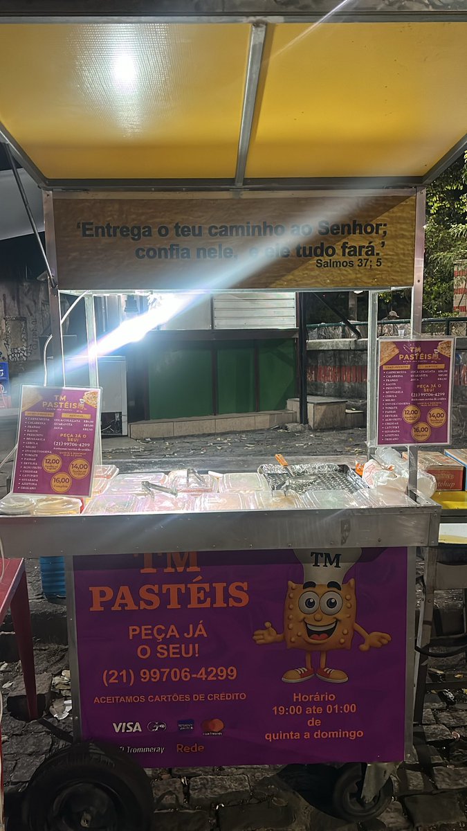 ThaySoarees1's tweet photo. Pra glória de Deus eu consegui , apresento a vcs TM PASTÉIS!!!😭😭😭✨💜🙏🏾 https://t.co/W8WuwiD550