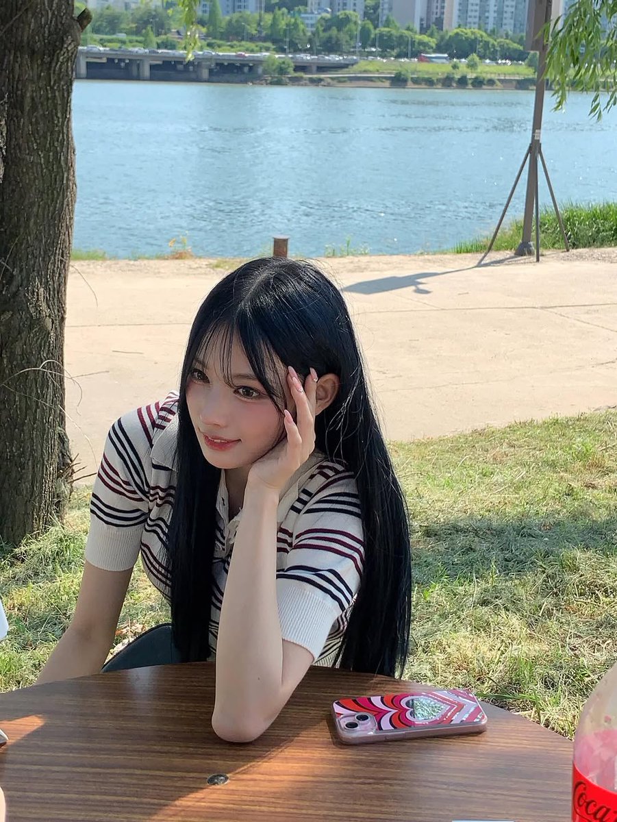 지니 jini tweet media