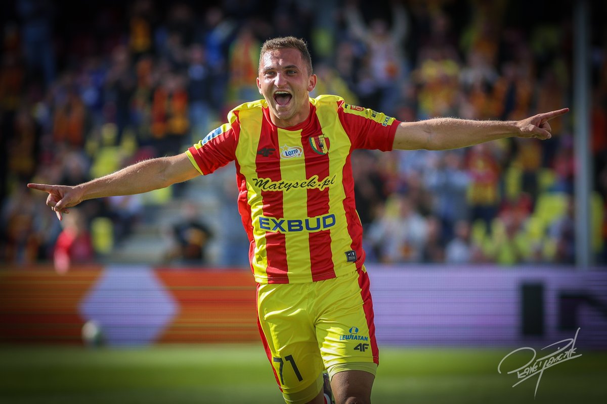 Znam tego Dzieciaka od dzieciaka, pięknie obserwować jak się rozwija i jak zaczyna dużo znaczyć dla swojej Koronki. Brawo 💛♥️