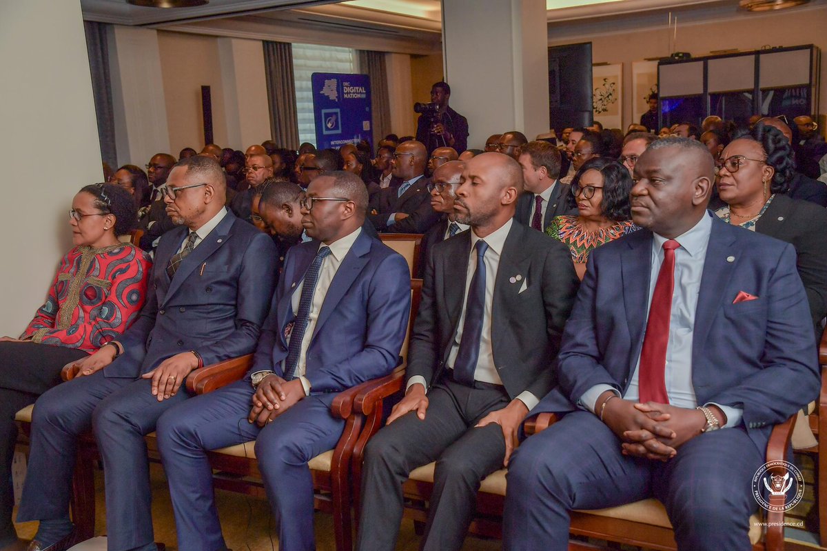 Presidence_RDC's tweet image. Profitant de son séjour à New-York, aux États-Unis d’Amérique où il a pris part à la 80ème session ordinaire de l’Assemblée générale des Nations Unies, le Président Félix Tshisekedi a présidé, ce vendredi, le Side event DRC Digital National 2030.

Devant une salle remplie des…