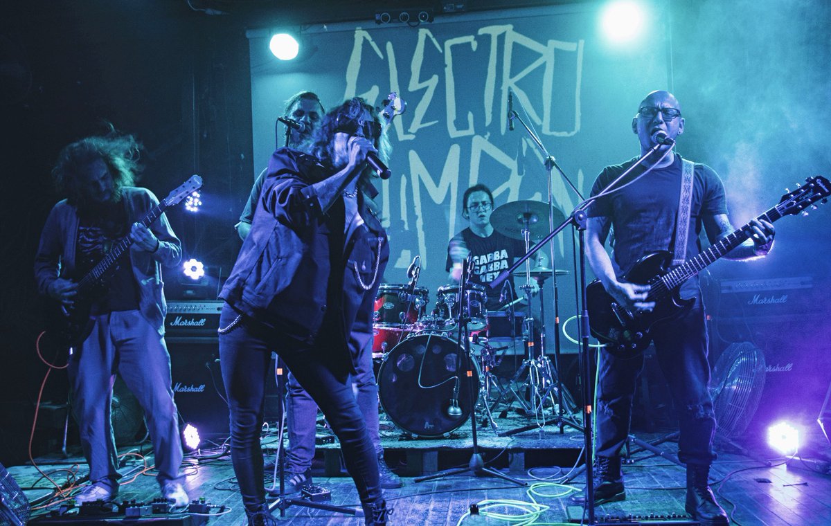 🚨Hoy en HagalaU hablamos con Electro Lumpen sobre su nuevo disco, además, música e historia de nuestro Rey del Mes, Pacífico Sur.

 🗓️ Sábado 27 de septiembre
⏳ 5:00 p. m.
📻 <a href="/RadioUNALmed/">Radio UNAL Medellín</a>  100.4 FM
📲 radio.unal.edu.co/medellin-1004 

#Hagalau25años