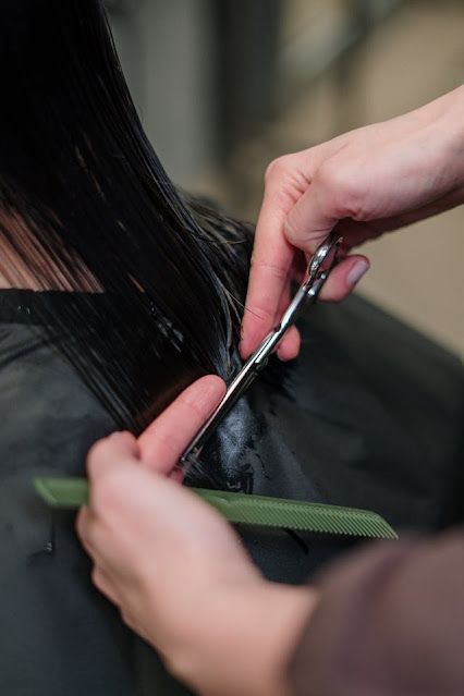 InveigleMagazi1's tweet image. Long Hair 101: A Beginner's Guide to Growing Longer Hair inveiglemagazine.com/2024/04/long-h… #haircare #hair #beautytips
