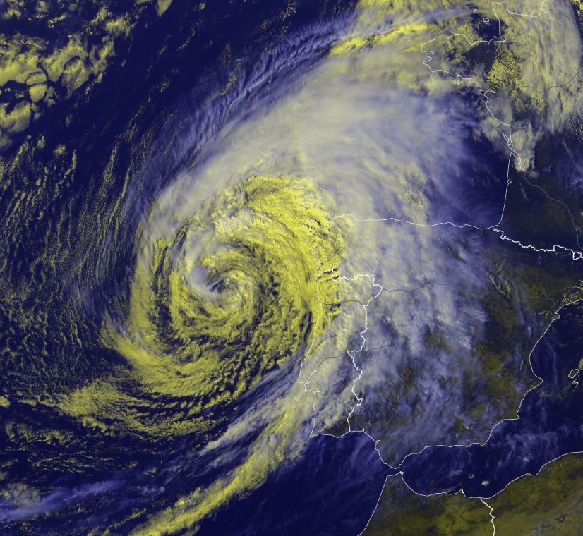 Este es el aspecto actual de EX-Gabrielle.
Mañana tocará tierra en el centro-sur de Portugal y posteriormente se moverá al suroeste de la península.
#Gabrielle #euwx #Meteo #Weather
