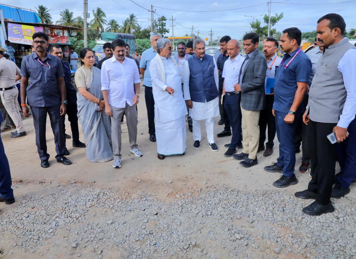 TOI Bengaluru (@toibengaluru) on Twitter photo Why are white-topped roads, built to last 30 yrs, crumbling within months in #Bengaluru?
CM Siddaramaiah raised the question while inspecting Hennur-Bagalur Road where white-topping has been taken up at Rs 13 crore per km.
Can you decode this for him?
<a href="/timesofindia/">The Times Of India</a> Why are white-topped roads, built to last 30 yrs, crumbling within months in #Bengaluru?
CM Siddaramaiah raised the question while inspecting Hennur-Bagalur Road where white-topping has been taken up at Rs 13 crore per km.
Can you decode this for him?
<a href="/timesofindia/">The Times Of India</a>