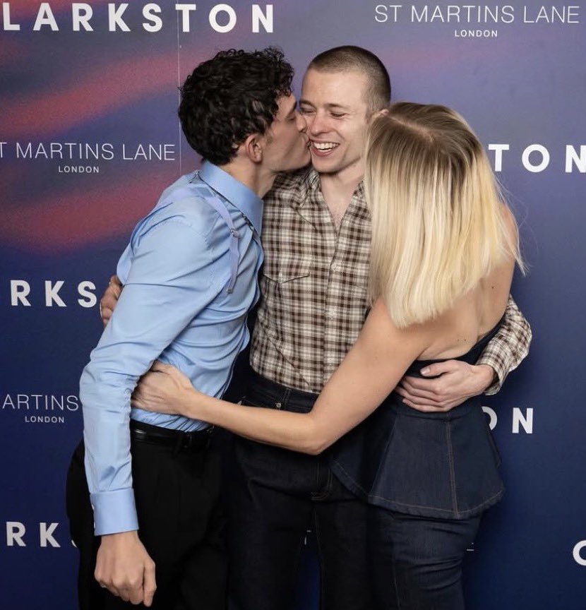 reddishkit's tweet image. no words, i just leave these here for the good of humanity