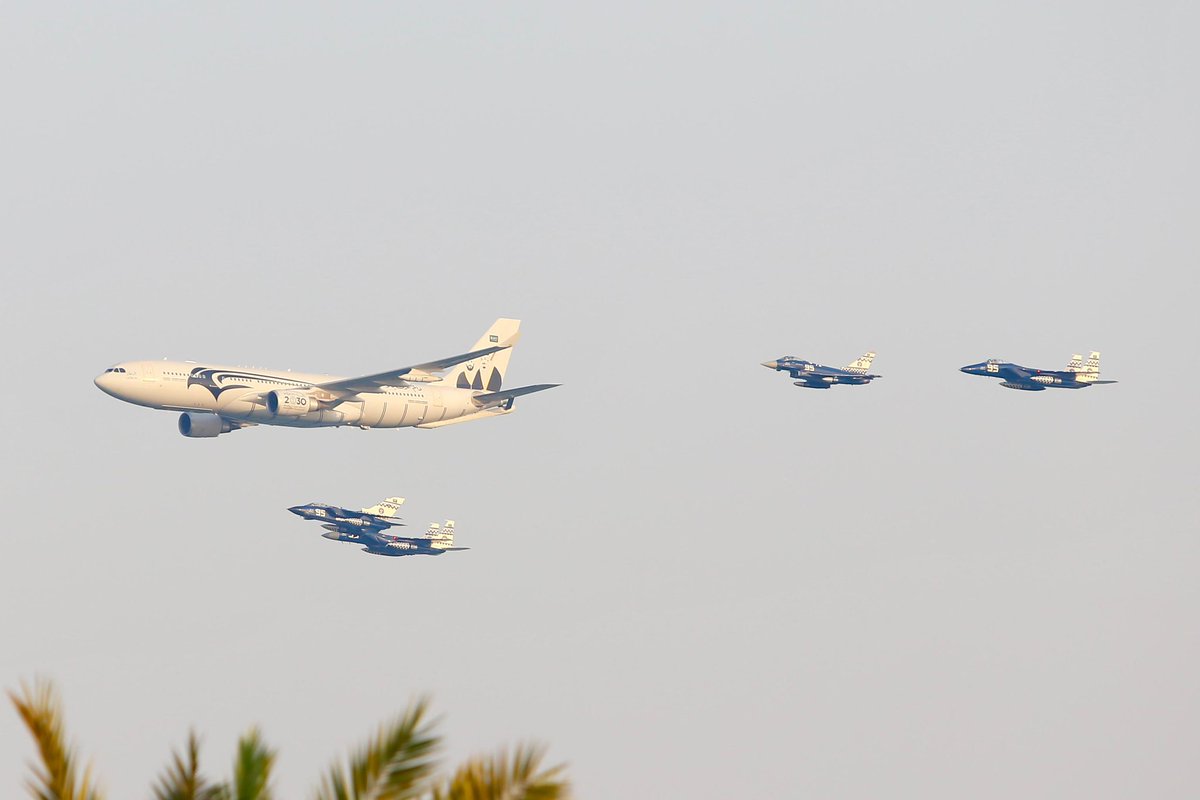 wahhnews's tweet photo. 📸
#يحدث_الآن
عروض القوات الجوية في #اليوم_الوطني_السعودي95 بـ #الخبر
تصوير : @mkaladil https://t.co/RG9CcHrzp5
