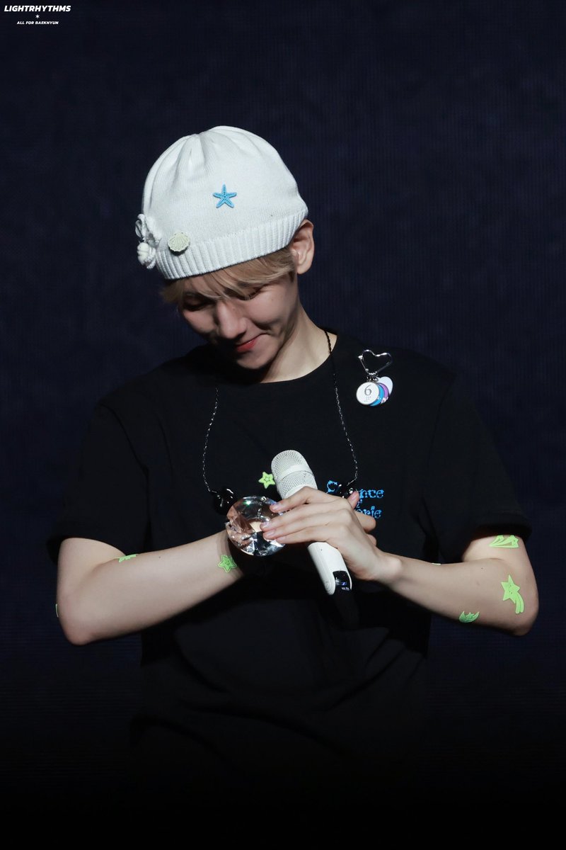 250927 Reverie
𝐅𝐢𝐧𝐚𝐥𝐥𝐲 𝐚 𝐫𝐞𝐚𝐥 𝐫𝐢𝐧𝐠💍
#백현 #BAEKHYUN <a href="/B_hundred_Hyun/">Baekhyun_EXO</a>