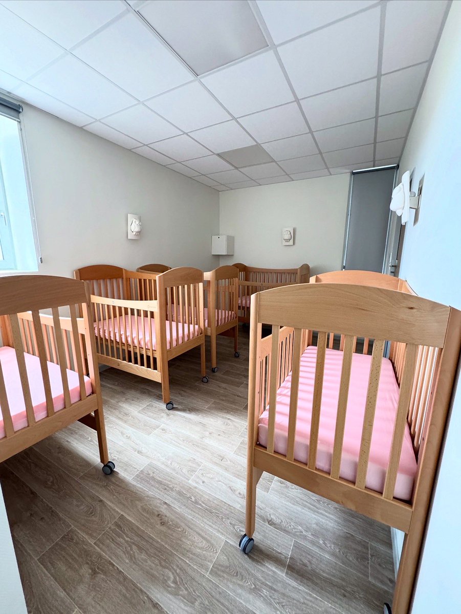 vivrelevroux's tweet photo. 👶🏻👧🏼☀️ Ravi d’avoir inauguré la crèche intercommunale « 1, 2, 3, soleil » à Vineuil. Depuis le 1er août, la compétence est portée par la CdC Levroux Boischaut Champagne : davantage de places, ouverture toute l’année, création d’un Relais petite enfance. #Levroux #Crêche https://t.co/POFuMrRssw