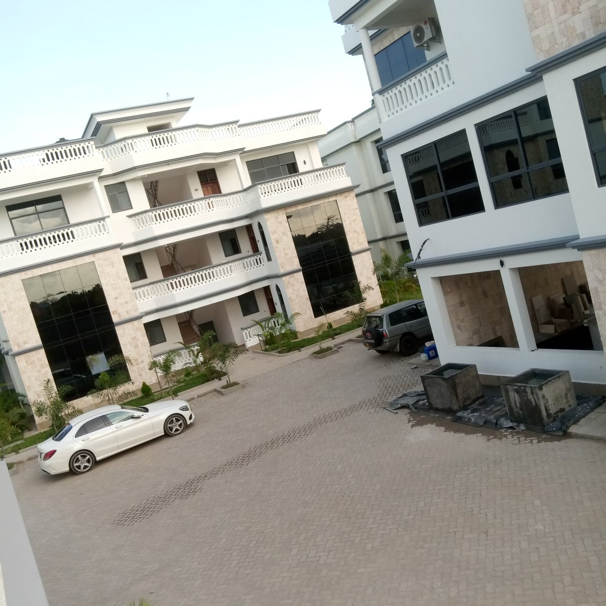 NichDelo tweet media