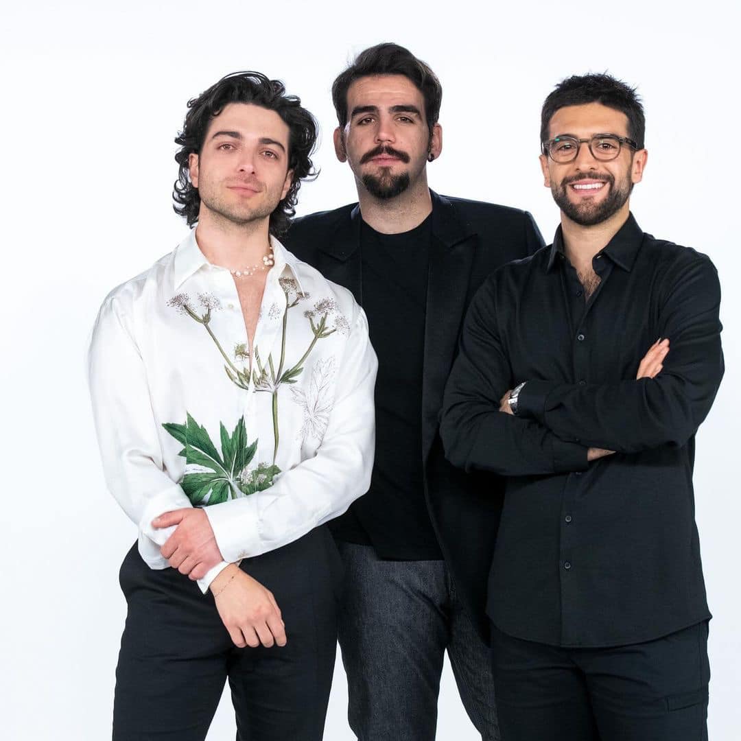 ¡¡¡Atención: Estén atentos que esta semana les haremos saber día y hora en que disfrutaremos el especial presentación del último álbum “Live at the valley of the temples” del trío <a href="/ilvolo/">Il Volo</a> en la sintonía streaming <a href="/SItalianas/">SensacionesItalianas</a> desde Buenos Aires!!!
¡¡¡Quedan todos invitados!!!