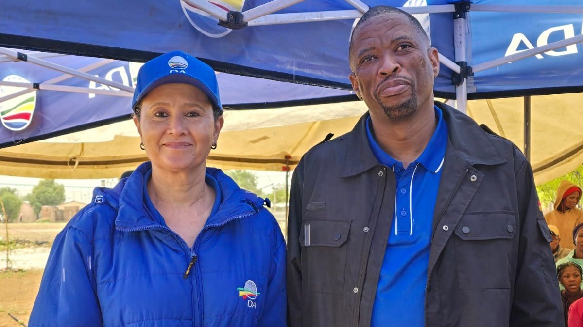 DA_NCape's tweet image. A heartfelt thank you to the community of Ward 4 Siyancuma, Bongani for putting your trust in the DA.💙🙏🏻

We remain committed to serving you with honesty and hard work.
 
#ThankYou #TheDAcares #DAgetsthingsdone #NorthernCapeDA