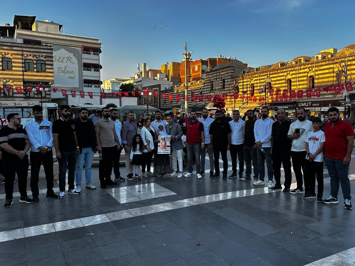 OsmanGüranBeg (@hjldjaj2) on Twitter photo #rojinkabais
#naringüran
Nerde olursa olsun Narin için mücadelemiz devam edecek Gerçekler ortaya çıkana kadar Hakkımızı arıyacaz
#narinveailesiadaletistiyor
<a href="/RTErdogan/">Recep Tayyip Erdoğan</a>
<a href="/yilmaztunc/">Yılmaz TUNÇ</a>
<a href="/tcbestepe/">T.C. Cumhurbaşkanlığı</a>
<a href="/adalet_bakanlik/">T.C. Adalet Bakanlığı</a> #rojinkabais
#naringüran
Nerde olursa olsun Narin için mücadelemiz devam edecek Gerçekler ortaya çıkana kadar Hakkımızı arıyacaz
#narinveailesiadaletistiyor
<a href="/RTErdogan/">Recep Tayyip Erdoğan</a>
<a href="/yilmaztunc/">Yılmaz TUNÇ</a>
<a href="/tcbestepe/">T.C. Cumhurbaşkanlığı</a>
<a href="/adalet_bakanlik/">T.C. Adalet Bakanlığı</a>