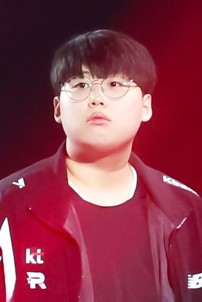 yell_cu22's tweet image. 아련해서 조금 웃음🥹
#Peter #피터