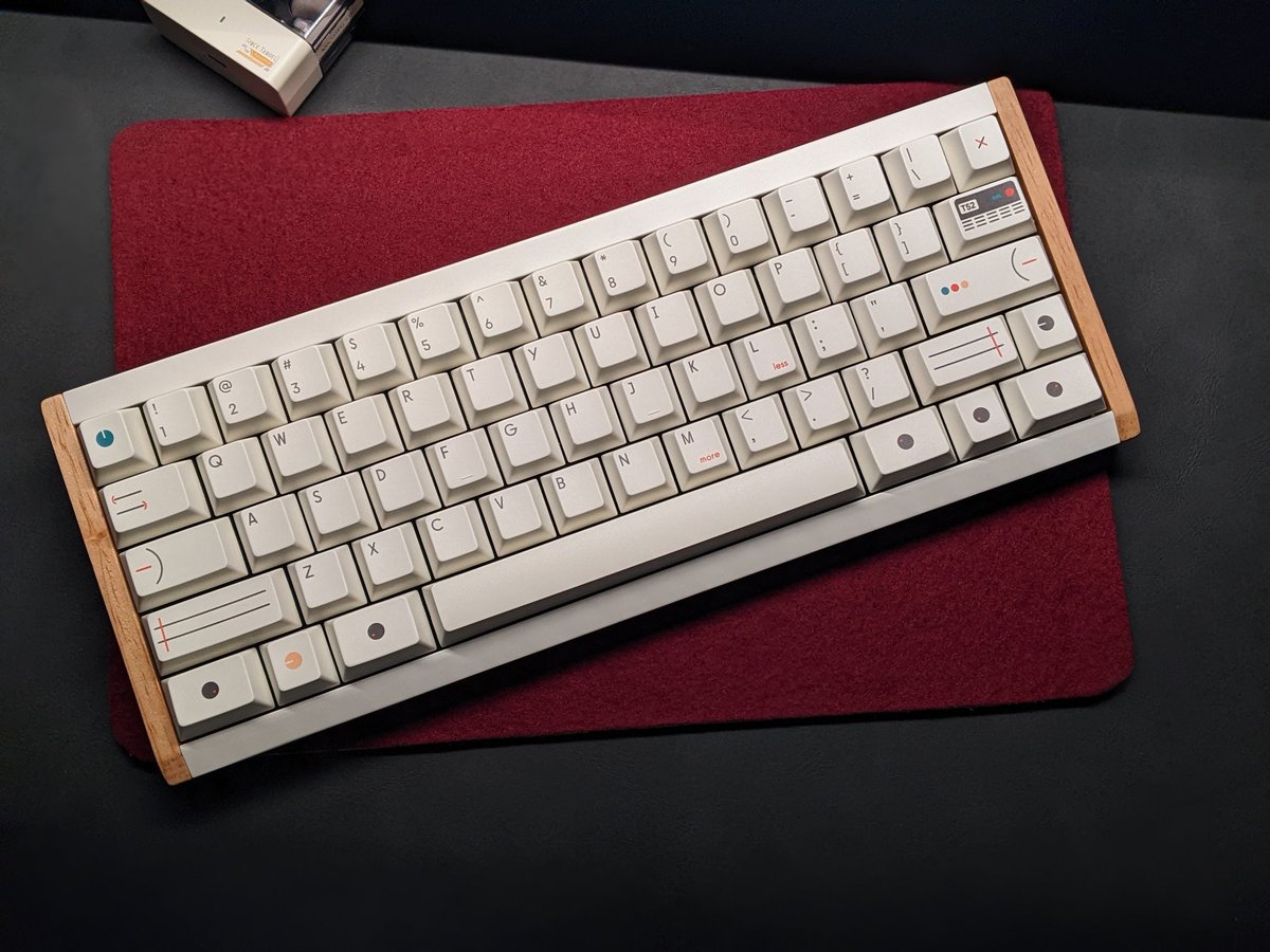 MAD60HE RGB Akko パン風 カスタム品 最終値下げ MAD60HE RGB Akko パン風 カスタム品 最終値下げ MADLIONS