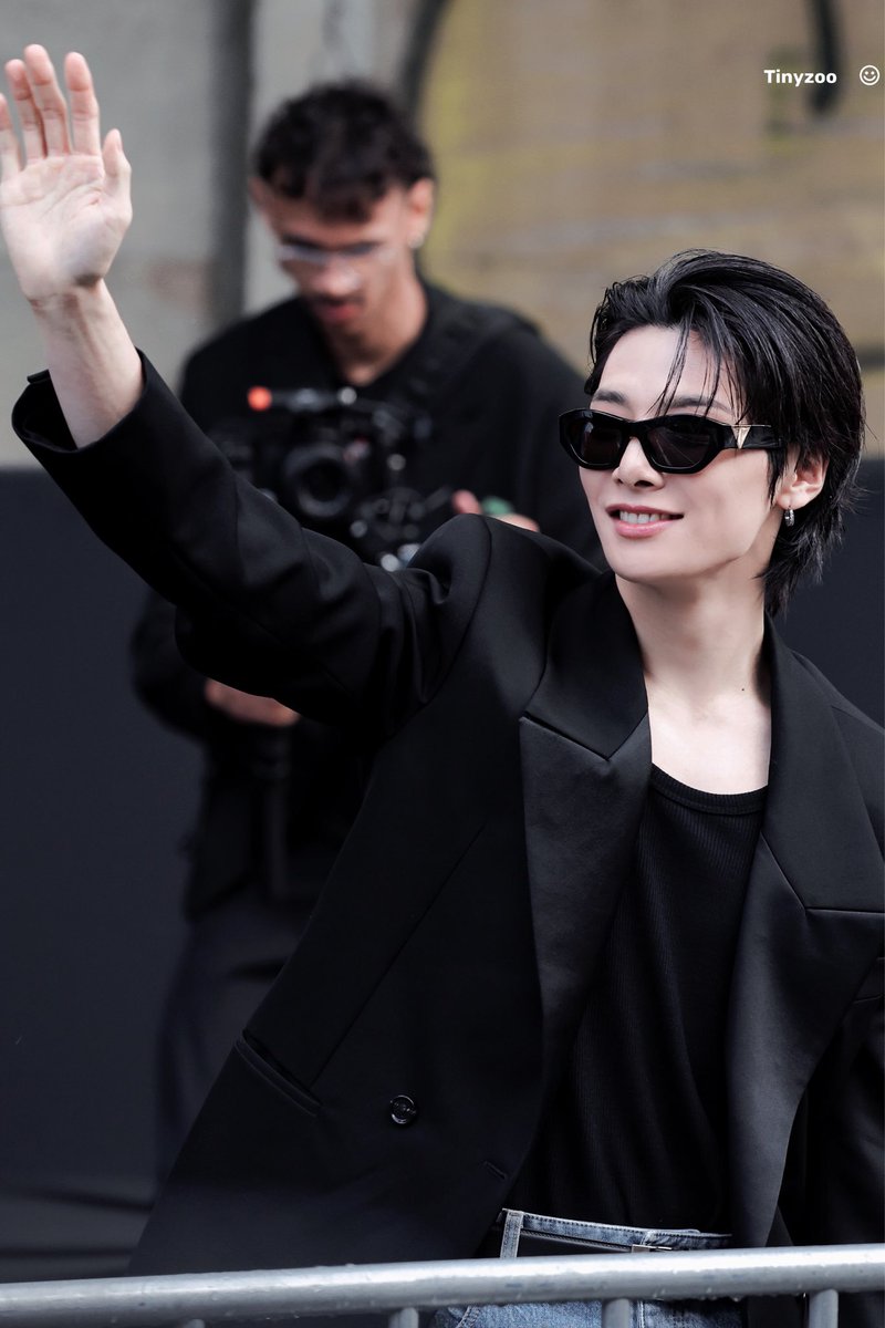 skzzoozoo's tweet image. 250927
🦊HD

#StrayKids  #I_N 
#스트레이키즈  #아이엔