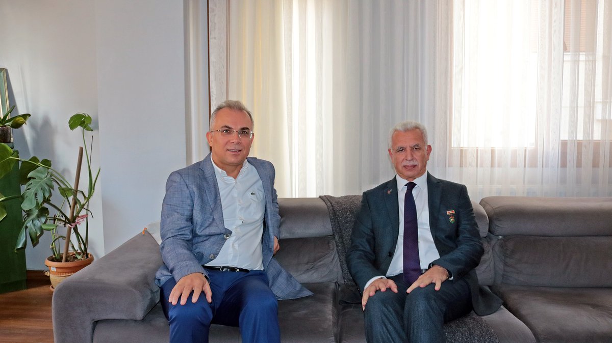 Terör Gazimiz Musa Duman ve kıymetli ailesini ziyaret ettim.

Gazimize Allah sağlıklı uzun ömürler versin.