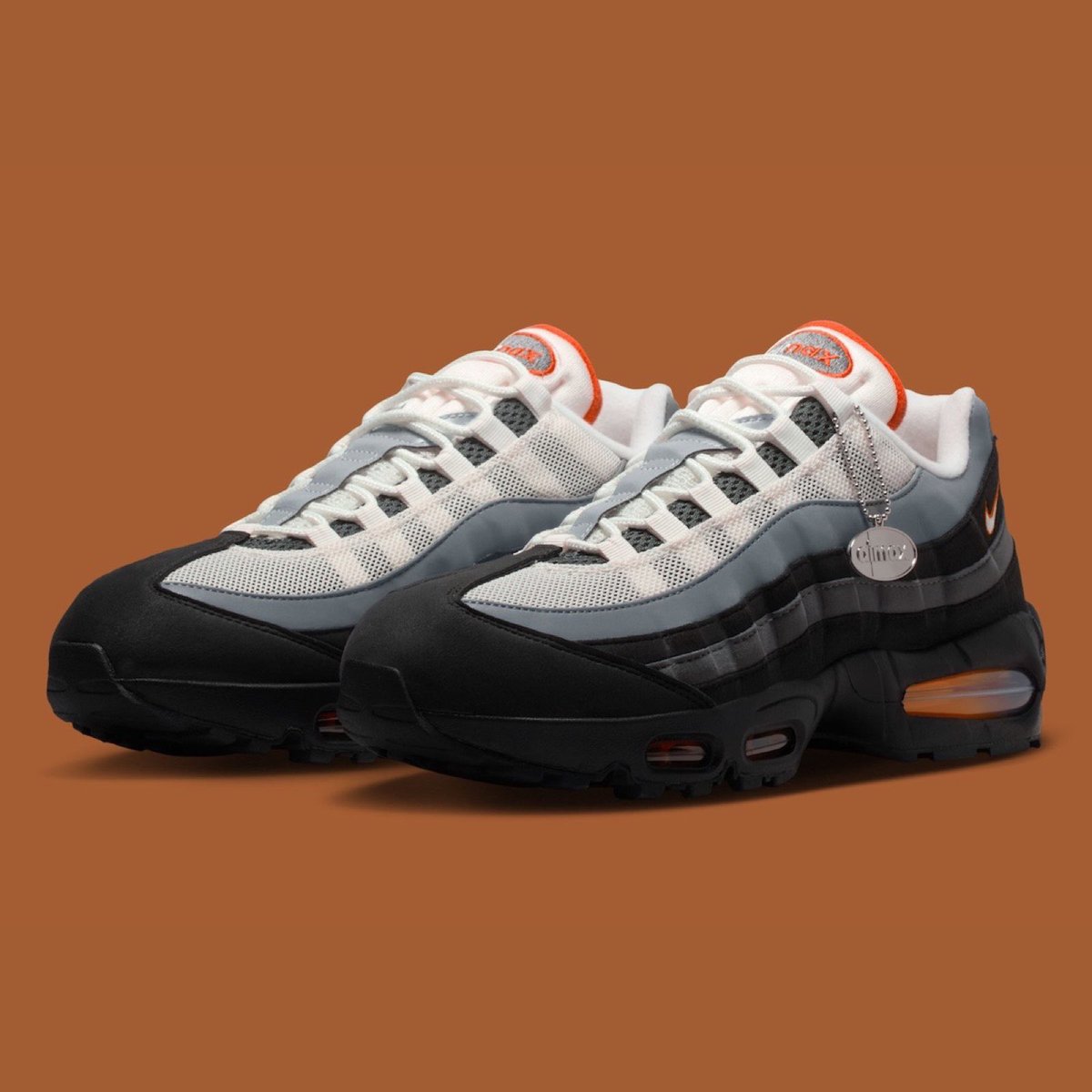 OFFICIAL LOOK: Nike Air Max 95 OG "Black/Bright Ceramic" 🍊
