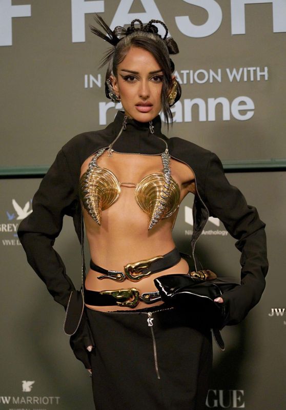 Seerat Saini Unveils Vogue Forces Warrior Goddess Chicc • CelebMafia
Click to watch more: copyfeed.top/2025/09/27/see…