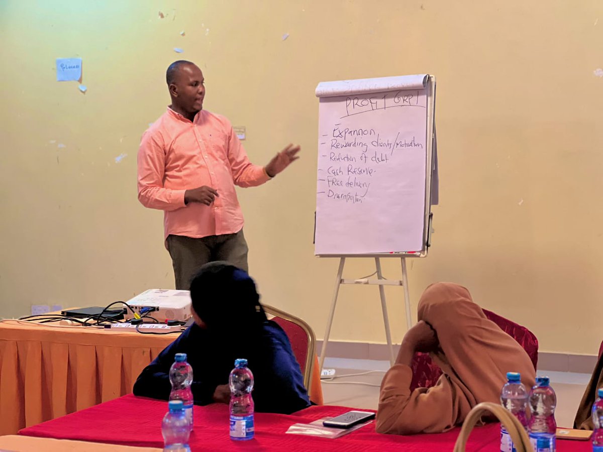 vision_worthy's tweet image. When women thrive, communities flourish.

With support from @christian_aid, Worthy Vision trained women-owned small businesses in Habaswein &amp;amp; Griftu, ending with 2 days at Wajir Palace Hotel.

Skills gained = growth, resilience &amp;amp; impact. 

#WorthyVision #WomenInBusiness