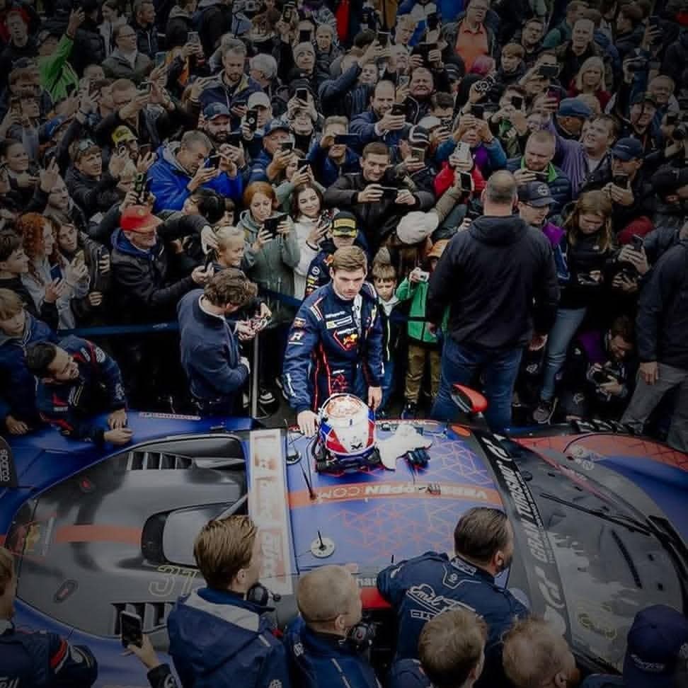 vision_77's tweet photo. I'm grateful to be able to see @Max33Verstappen in this era. I only saw Senna through videos because I don't remember his races. I did see Schumacher's championships but seeing Max race in F1 or at the Nürburgring is seeing pure history and legend. Thanks very much Max. https://t.co/tRdVKO8D48
