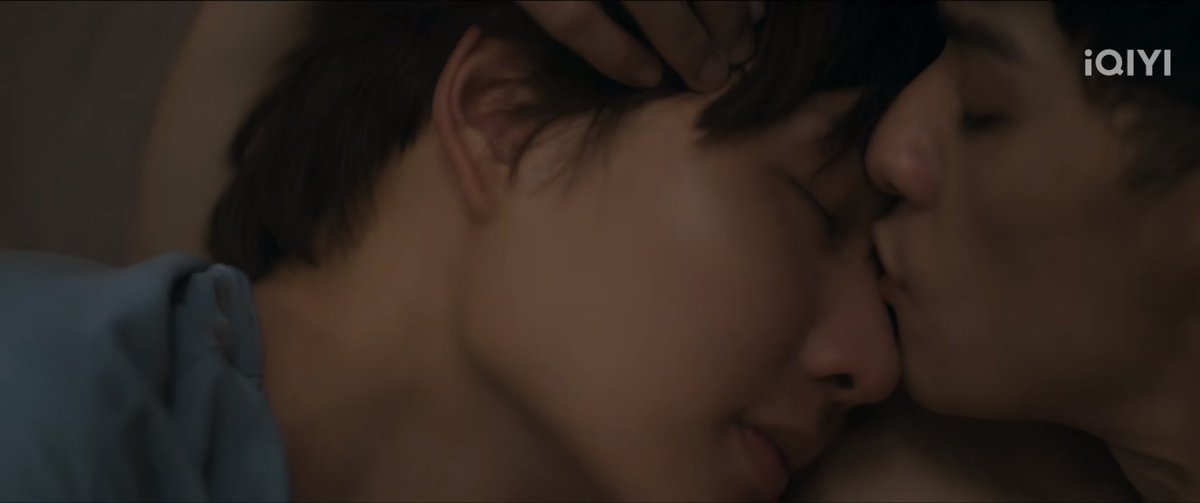 ไหนบอกนั่งเฝ้าน้องนอน อันนี้คืออะไร ภรัณ ผมถามมม!????

Khemjira The Series EP8 
#เขมจิราต้องรอดEP8