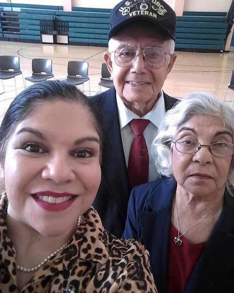 LorettaB1962's tweet photo. You can be 3 or 63, but to hear your mama & papaโs voices singing you Happy Birthday took me to a whole other dimension. We donโt live with one another anymore, so I miss them so much. #PapaArmy #MamaArmy forever..
๐ญ๐ซถ๐๐๐๐๐ฅฐ https://t.co/fa2K9eVdcp