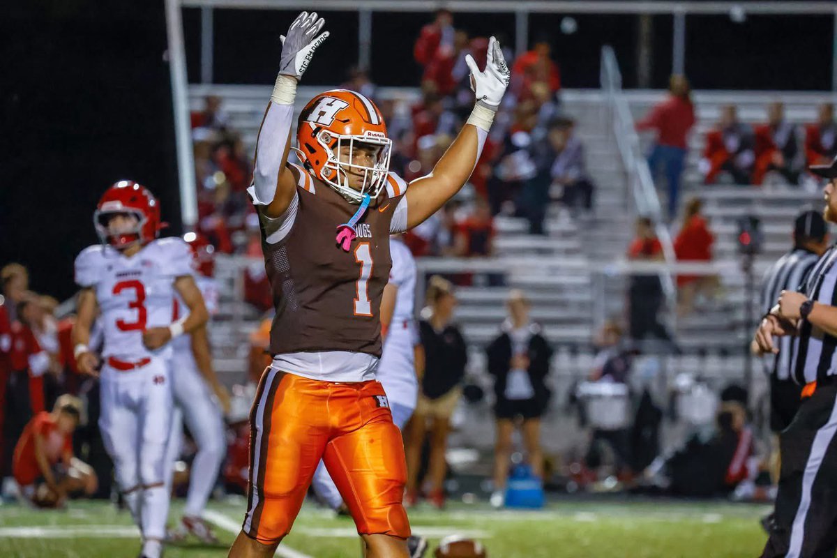 JJ Holloway (@jjholloway1557) on Twitter photo Week 6
Defense- 9 solo tackles, 1 forced fumble, 1 sack, 2 TFL
Offense-9 carries, 51yds, 2TD
Big win!!!!
hudl.com/v/2SpVNs
<a href="/HEATHHSFOOTBALL/">Heath Football</a> <a href="/EliteDawgz_/">DL/EDGE Elite Dawgz Training (OH)</a> <a href="/CoachBaney/">Derrick Baney</a> <a href="/CoachBacchusIWU/">Devin Bacchus</a> <a href="/CoachKyleZies/">Kyle Zies</a> <a href="/coachgant14/">Allen Gant Sr.</a> <a href="/Coach_RJG/">RJ Ghilarducci</a> <a href="/CoachKMcFarland/">Koy McFarland</a> <a href="/CoachSnyder45/">Kevin Snyder</a> Week 6
Defense- 9 solo tackles, 1 forced fumble, 1 sack, 2 TFL
Offense-9 carries, 51yds, 2TD
Big win!!!!
hudl.com/v/2SpVNs
<a href="/HEATHHSFOOTBALL/">Heath Football</a> <a href="/EliteDawgz_/">DL/EDGE Elite Dawgz Training (OH)</a> <a href="/CoachBaney/">Derrick Baney</a> <a href="/CoachBacchusIWU/">Devin Bacchus</a> <a href="/CoachKyleZies/">Kyle Zies</a> <a href="/coachgant14/">Allen Gant Sr.</a> <a href="/Coach_RJG/">RJ Ghilarducci</a> <a href="/CoachKMcFarland/">Koy McFarland</a> <a href="/CoachSnyder45/">Kevin Snyder</a>