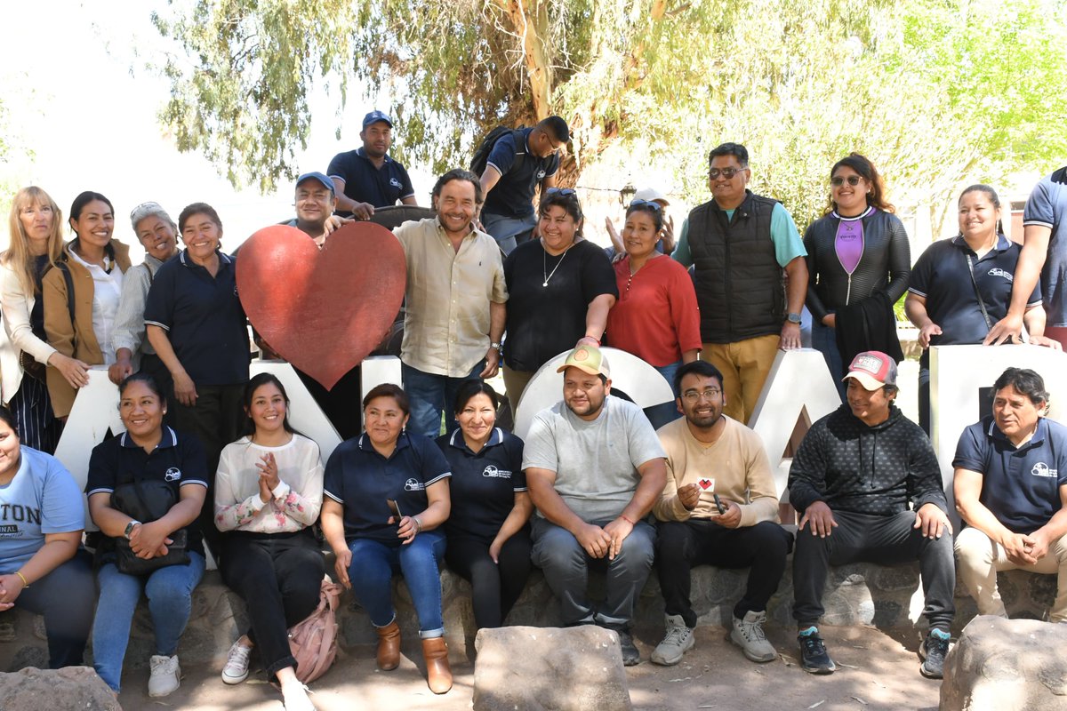 Estamos en San Carlos, donde supervisamos el avance del Centro de Primera Infancia (CPI) “Los Tekis” y del Centro Integrador Comunitario (CIC).

Son obras que Nación dejó paralizadas y que retomamos con recursos propios, porque el desarrollo de nuestra gente y el futuro de