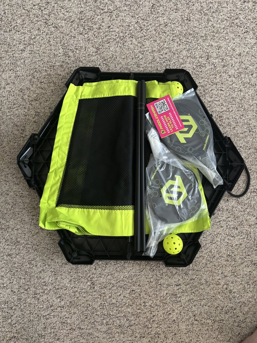 How Lou Sees It tweet media